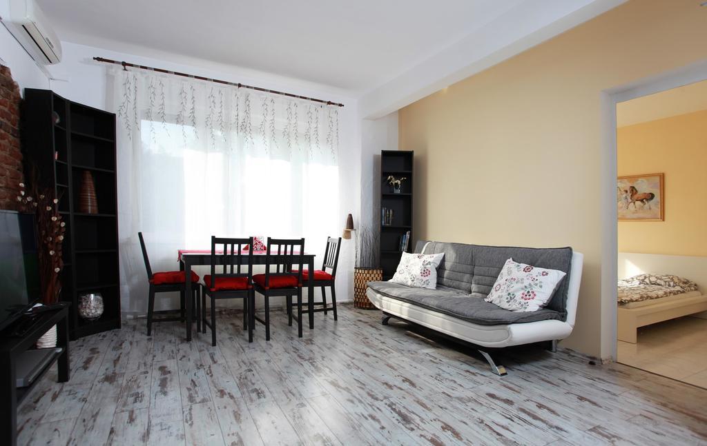 Raya Maisonette Szófia Szoba fotó